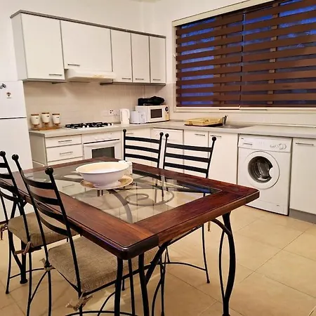 דירה Mountain Seaview Penthouse In A Village 10