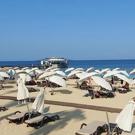 דירה Mountain Seaview Penthouse In A Village 10