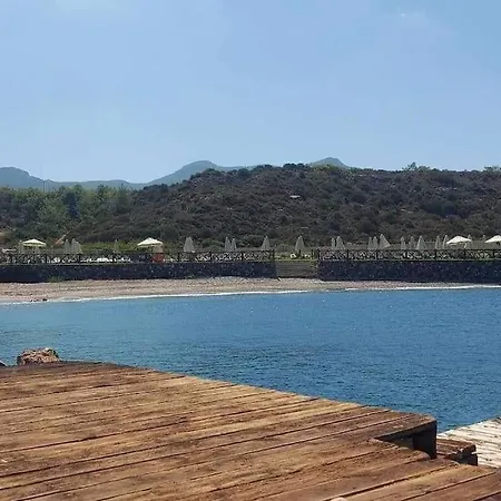 Mountain Seaview Penthouse In A Village 10 דירה