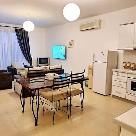 Mountain Seaview Penthouse In A Village 10 דירה Agios Georgios (Girne)
